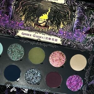 ISO SHELLWE Somber Garden Eyeshadow Palette